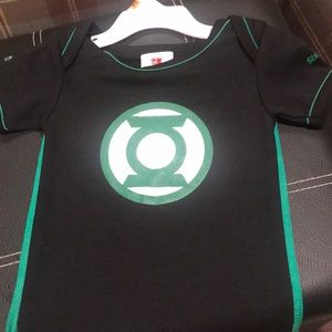 Sixflags Green lantern onesie w/cape